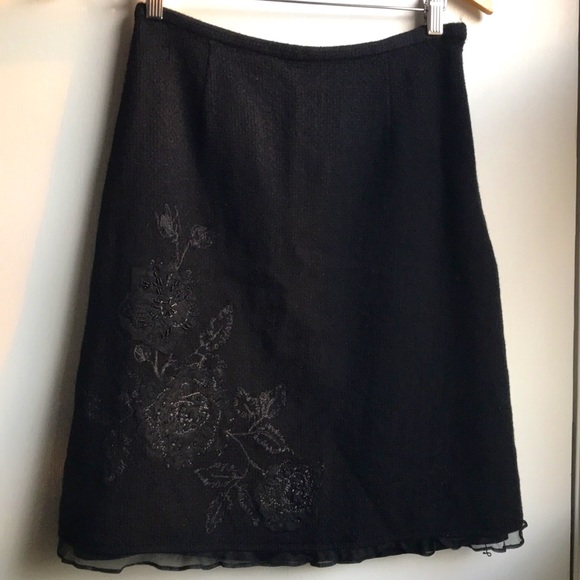 Vintage Wool Skirt with Flower Appliqué and Embroidery Black Pencil Skirt sz S - Picture 2 of 8